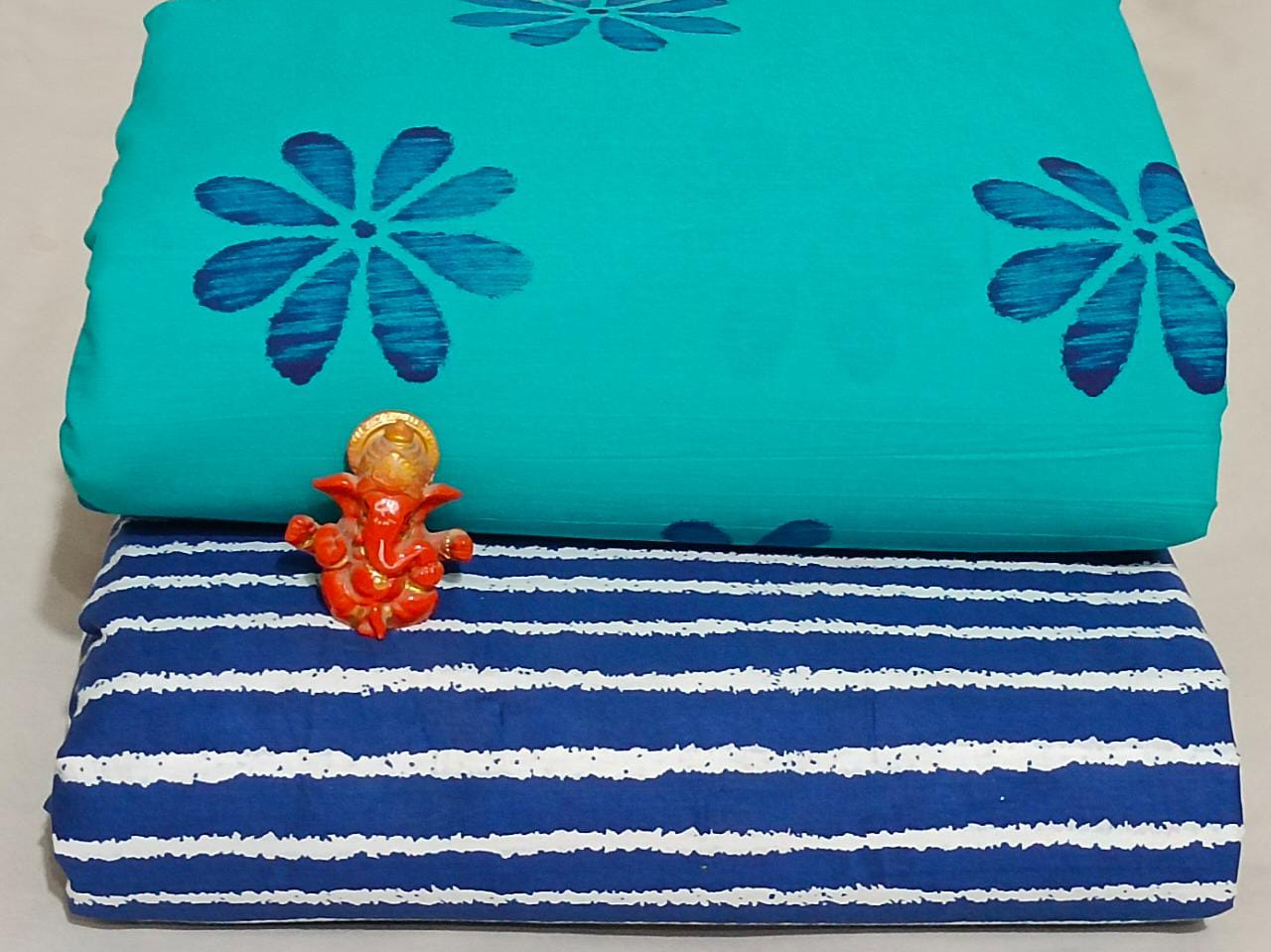 Pure cotton top and bottom set (2.5 mtr top, 2.5 mtr bottom)