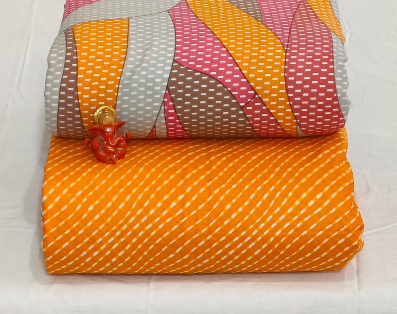 Pure cotton top and bottom set (2.5 mtr top, 2.5 mtr bottom)
