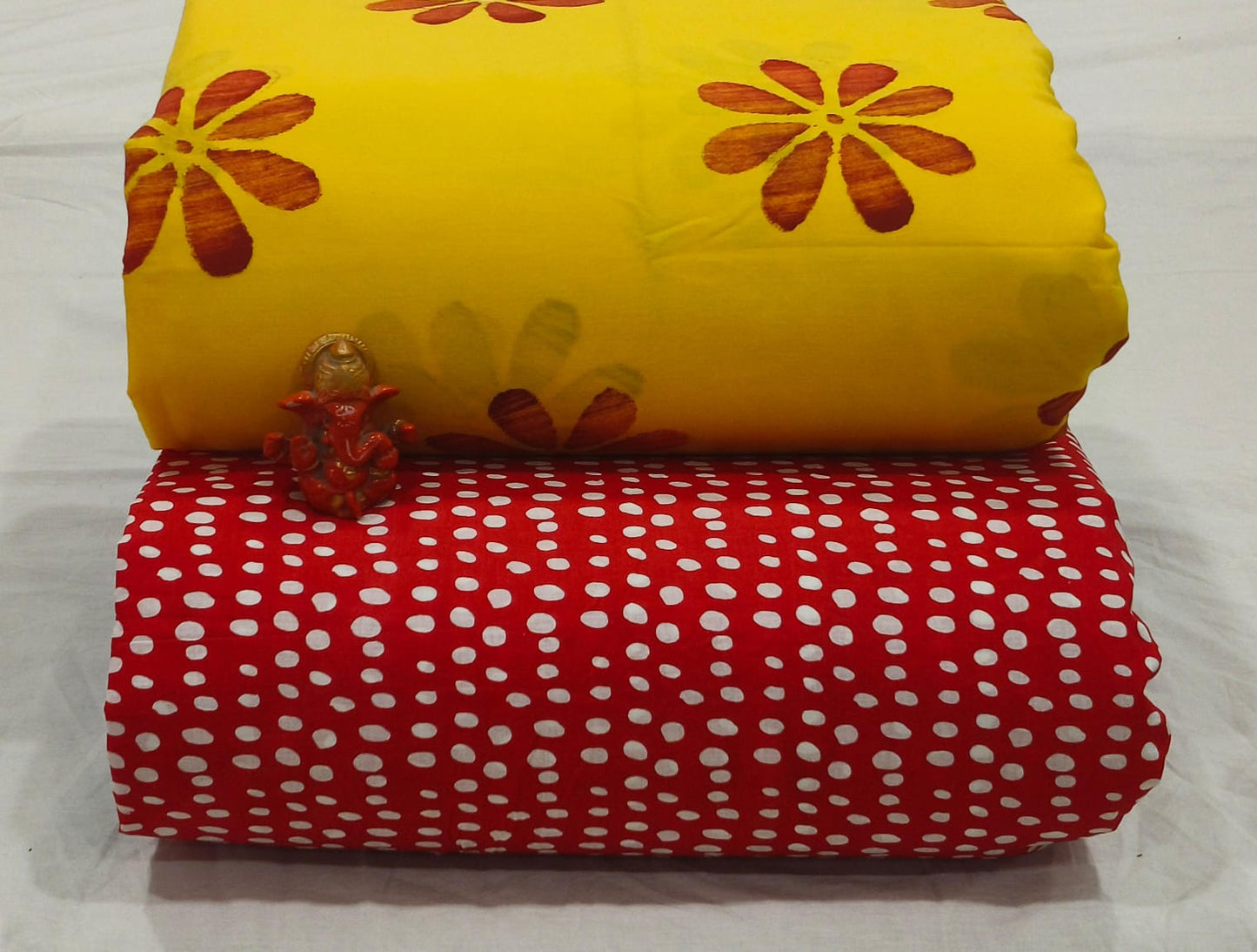 Pure cotton top and bottom set (2.5 mtr top, 2.5 mtr bottom)