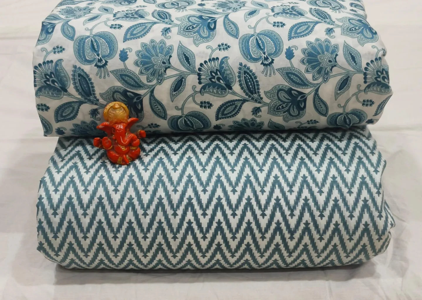 Pure cotton top and bottom set (2.5 mtr top, 2.5 mtr bottom)