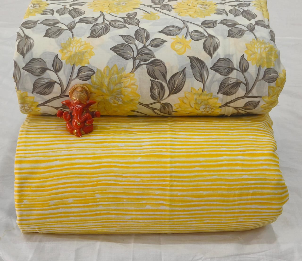 Pure cotton top and bottom set (2.50 mtr top, 2.50 mtr bottom )