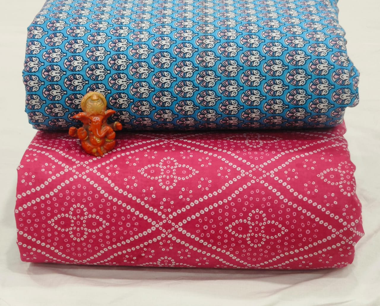 Pure cotton top and bottom set (2.50 mtr top, 2.50 mtr bottom )