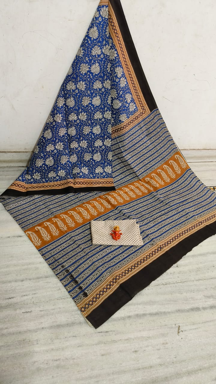 Beautiful Cotton printed saree With Blouse (Cotton saree Length 6.5 meter With Blouse)