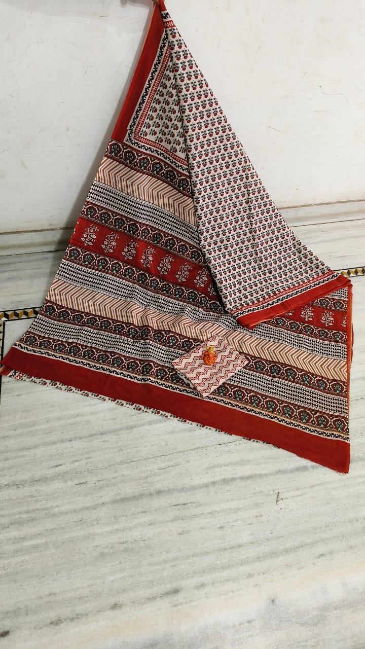 Beautiful Cotton printed saree With Blouse (Cotton saree Length 6.5 meter With Blouse)