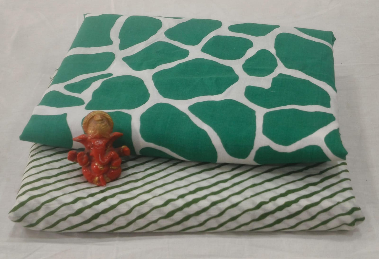 Pure cotton top and bottom set (2.5 mtr top, 2.5 mtr bottom)