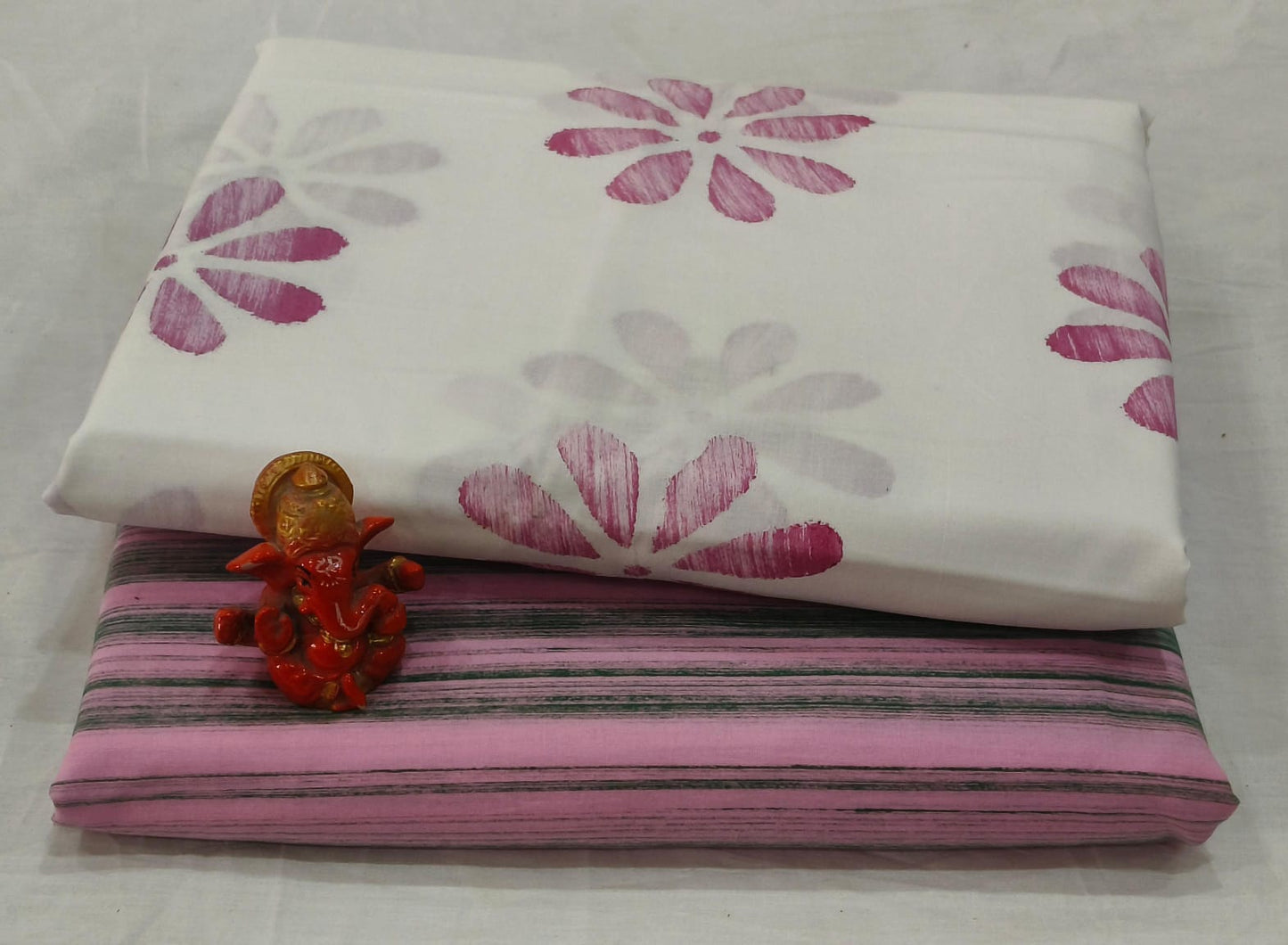 Pure cotton top and bottom set (2.5 mtr top, 2.5 mtr bottom)