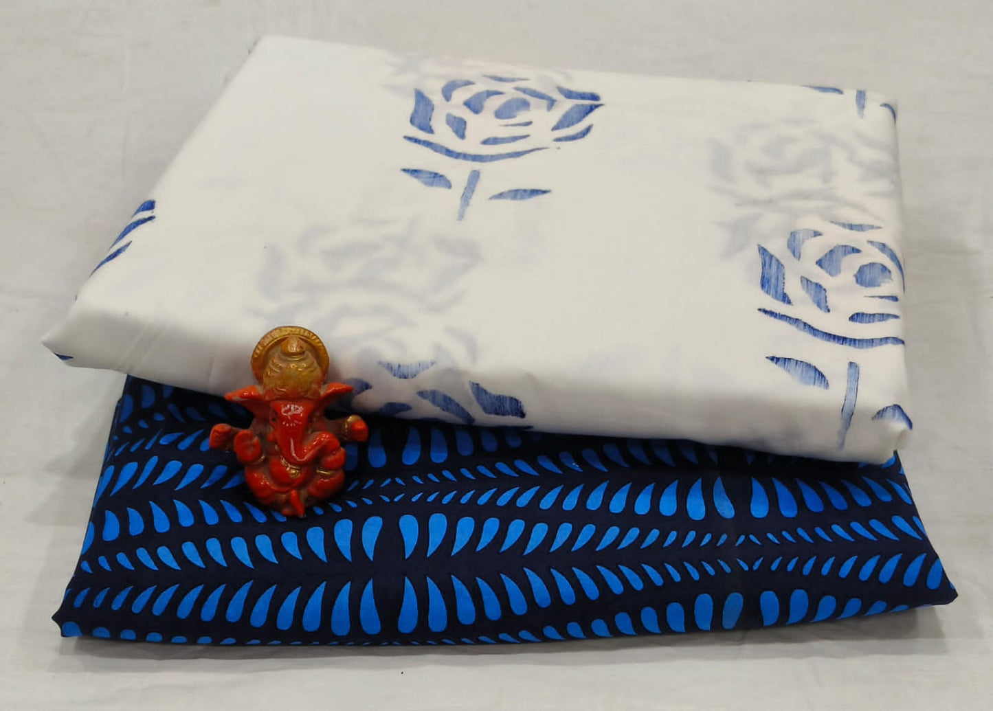 Pure cotton top and bottom set (2.5 mtr top, 2.5 mtr bottom)