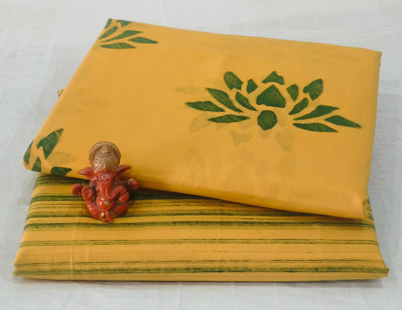 Pure cotton top and bottom set (2.5 mtr top, 2.5 mtr bottom)
