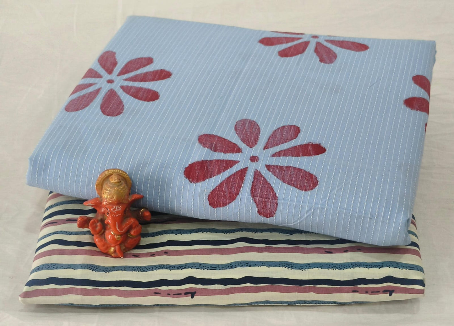 Pure cotton top and bottom set (2.5 mtr top, 2.5 mtr bottom)