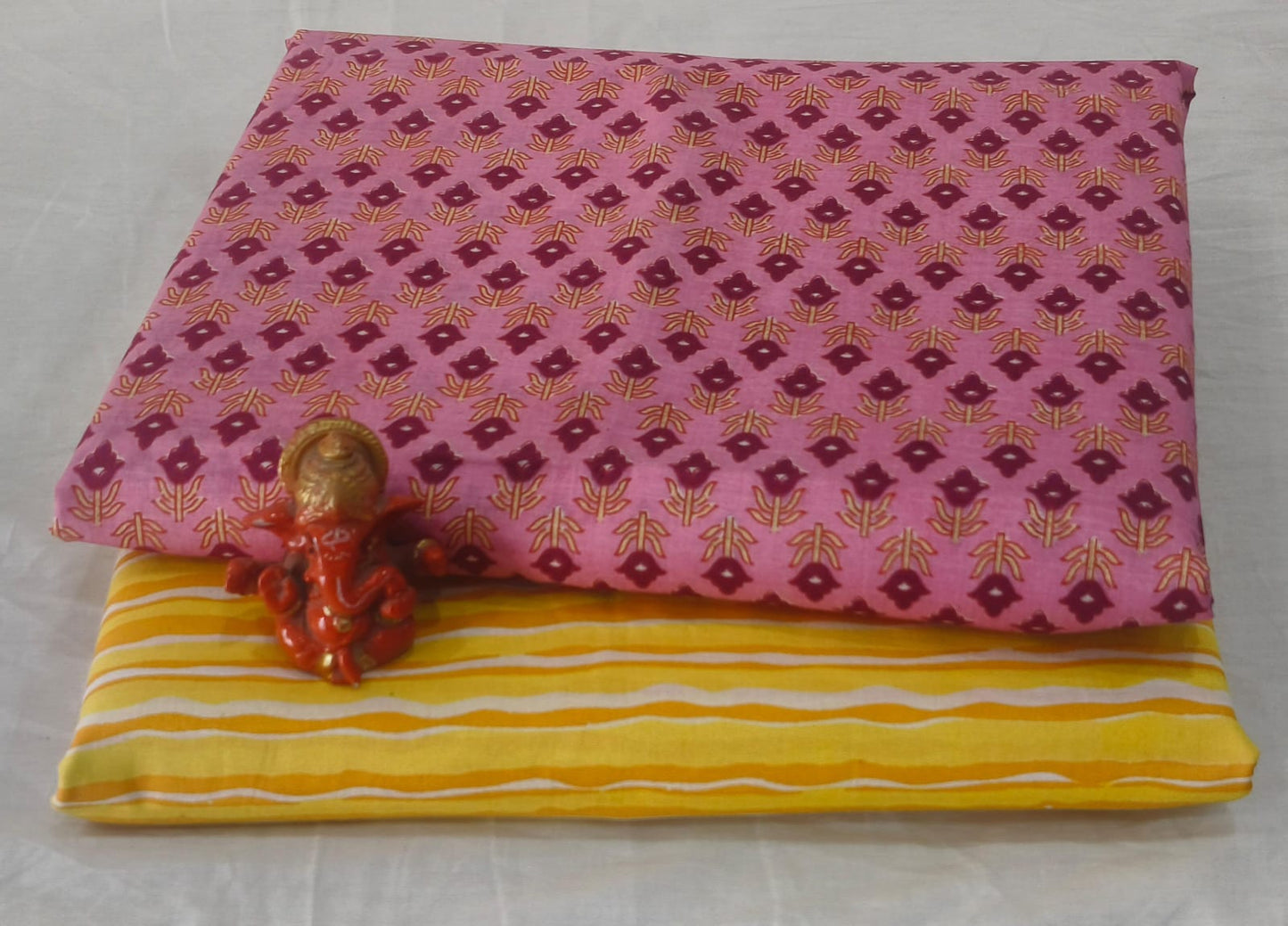 Pure cotton top and bottom set (2.5 mtr top, 2.5 mtr bottom)