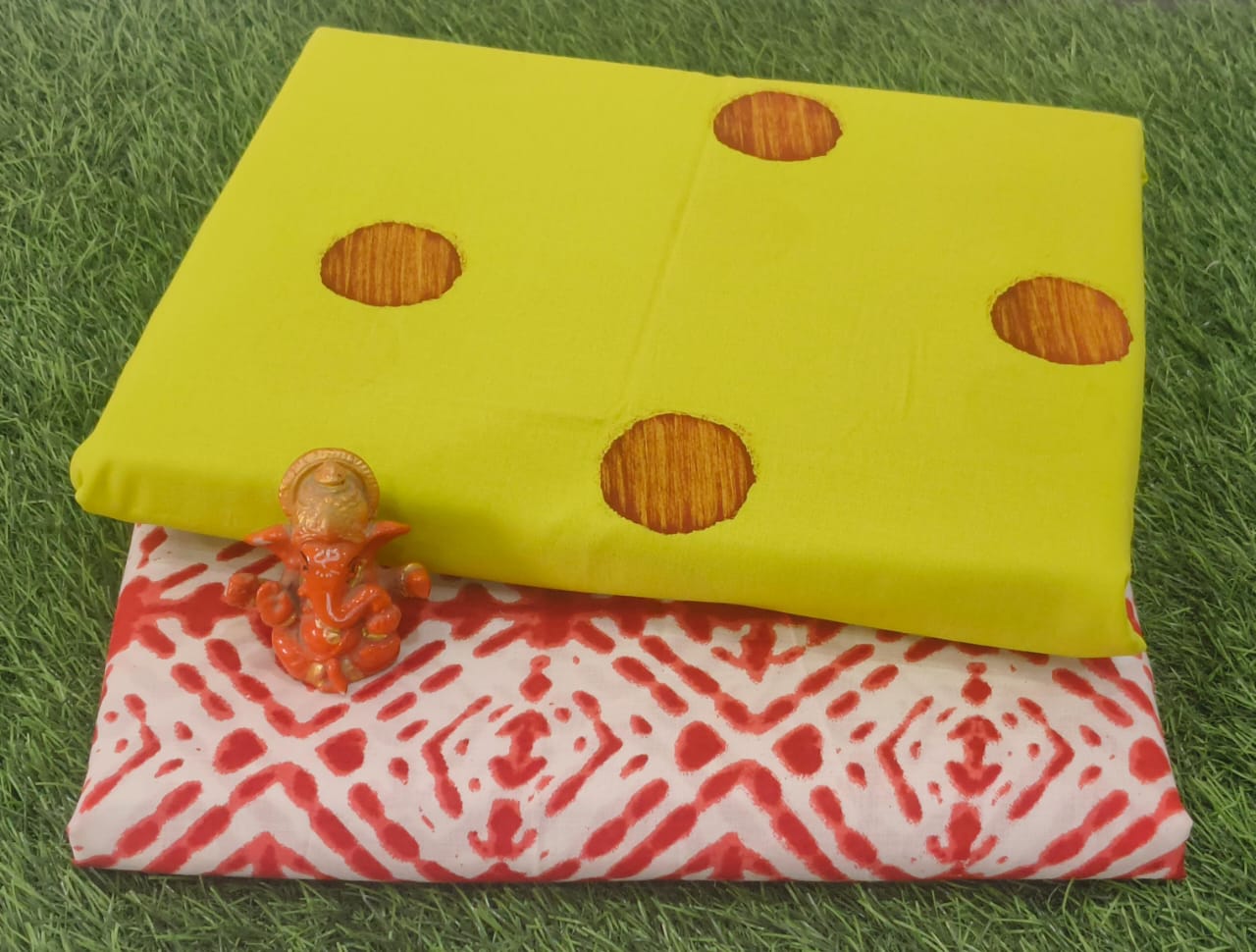 Pure cotton top and bottom set (2.5 mtr top, 2.5 mtr bottom)