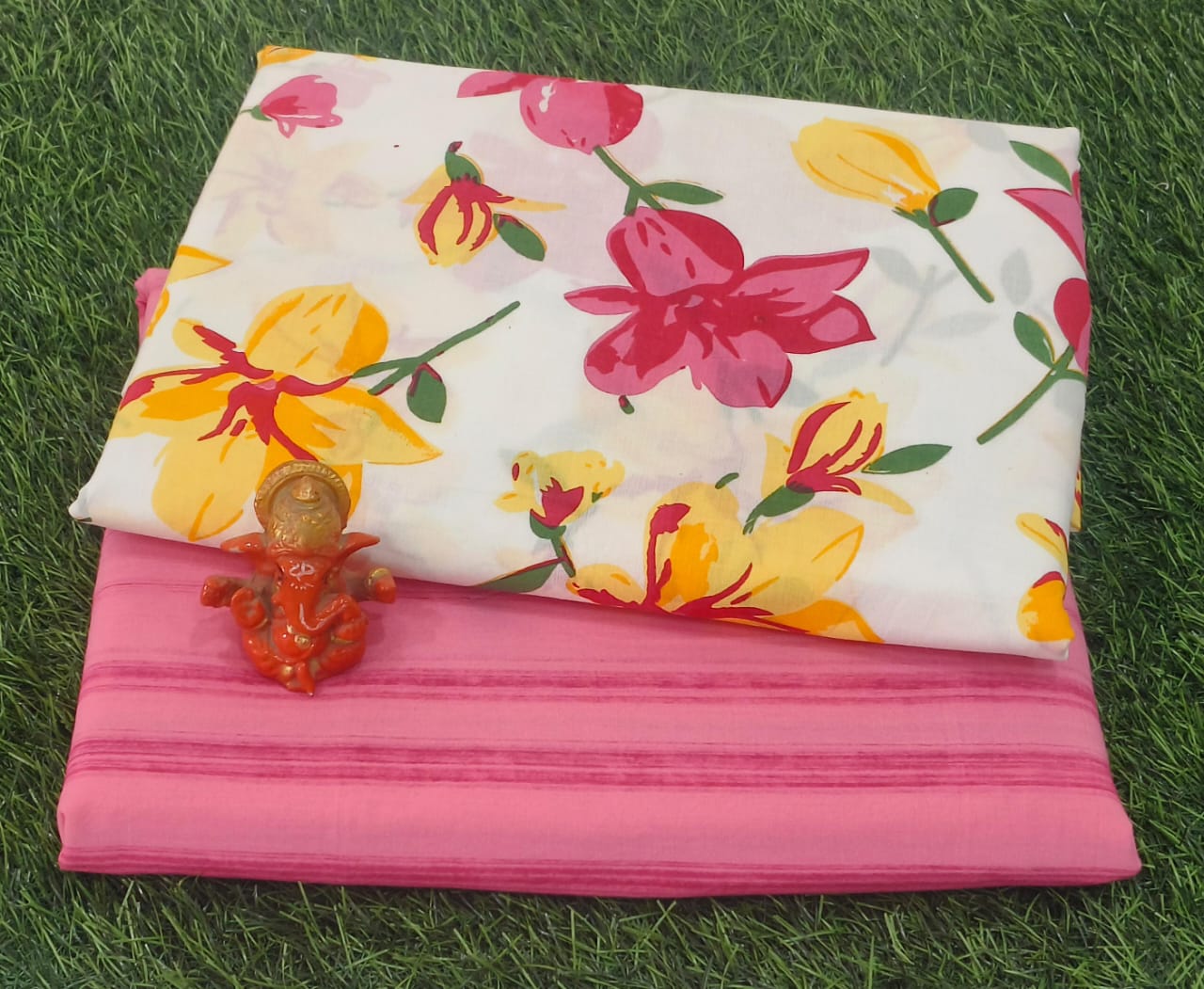 Pure cotton top and bottom set (2.5 mtr top, 2.5 mtr bottom)