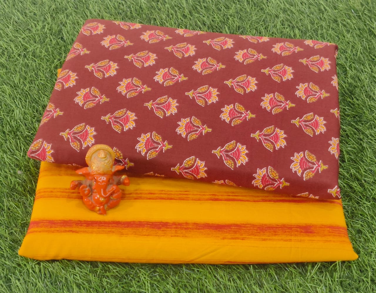 Pure cotton top and bottom set (2.5 mtr top, 2.5 mtr bottom)