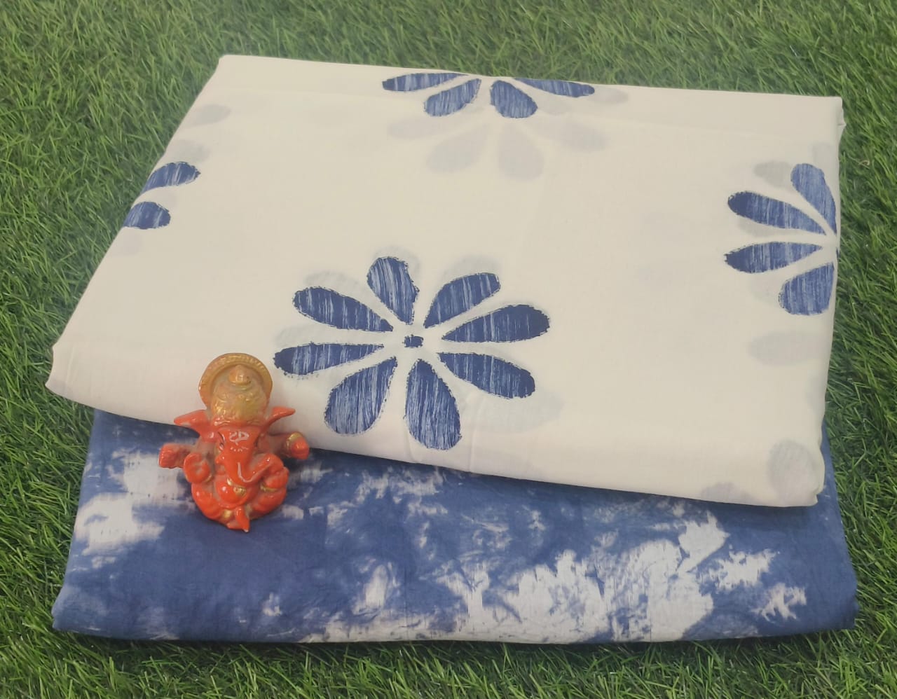 Pure cotton top and bottom set (2.5 mtr top, 2.5 mtr bottom)