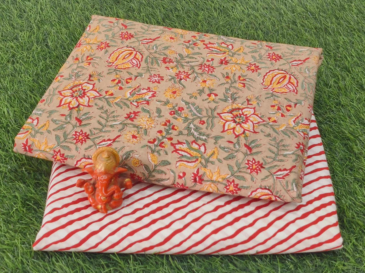 Pure cotton top and bottom set (2.5 mtr top, 2.5 mtr bottom)