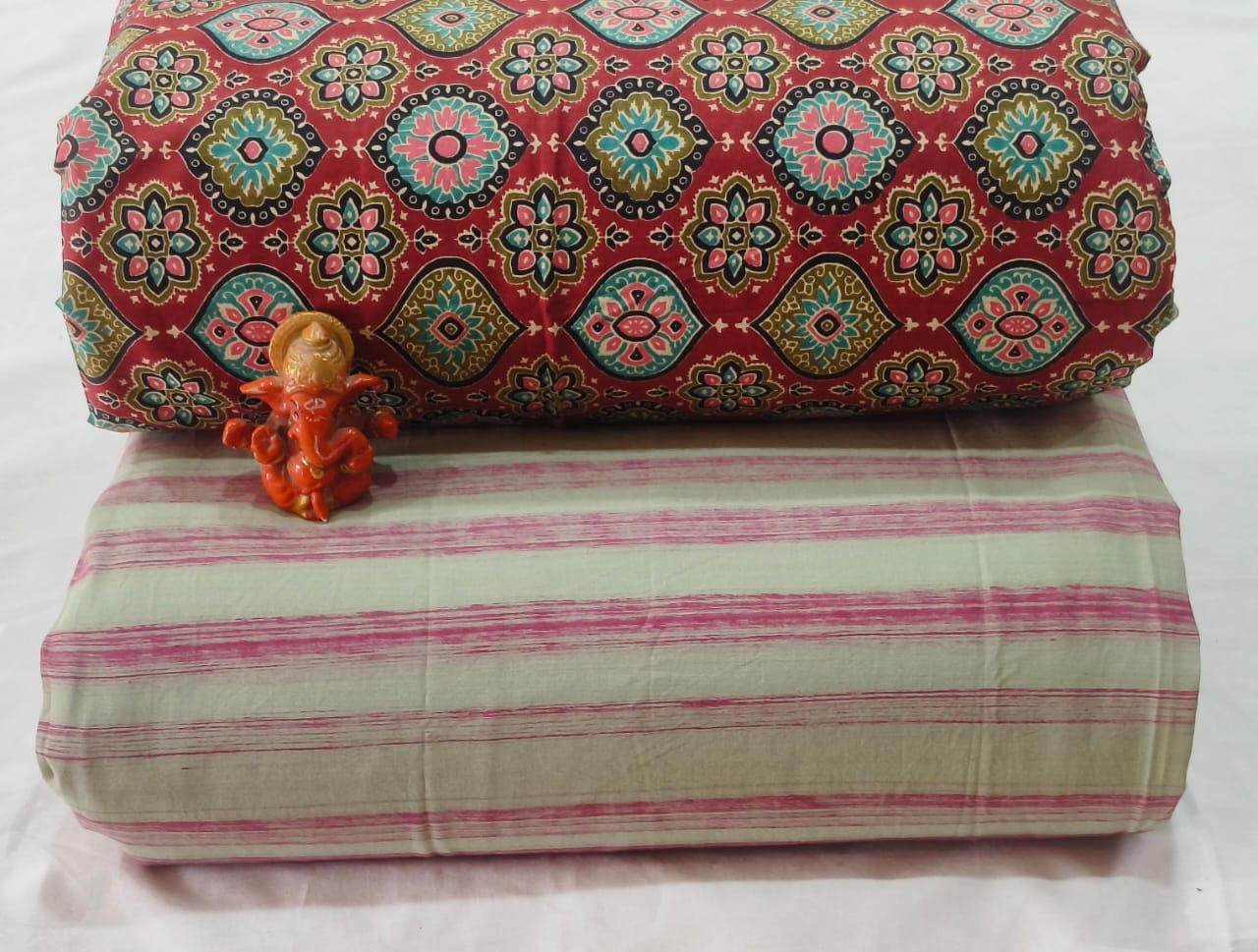 Pure cotton top and bottom set (2.5 mtr top, 2.5 mtr bottom)