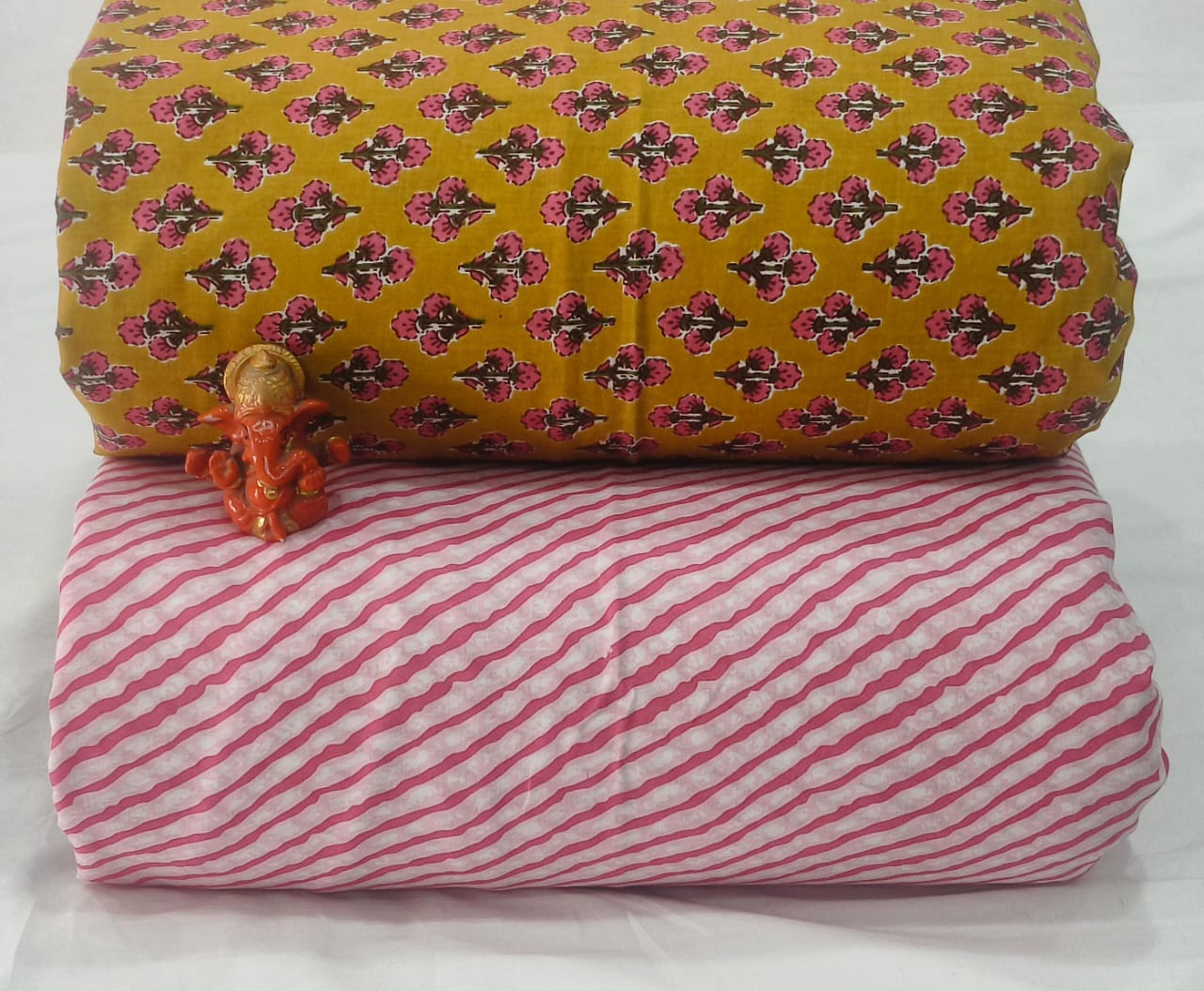 Pure cotton top and bottom set (2.5 mtr top, 2.5 mtr bottom)