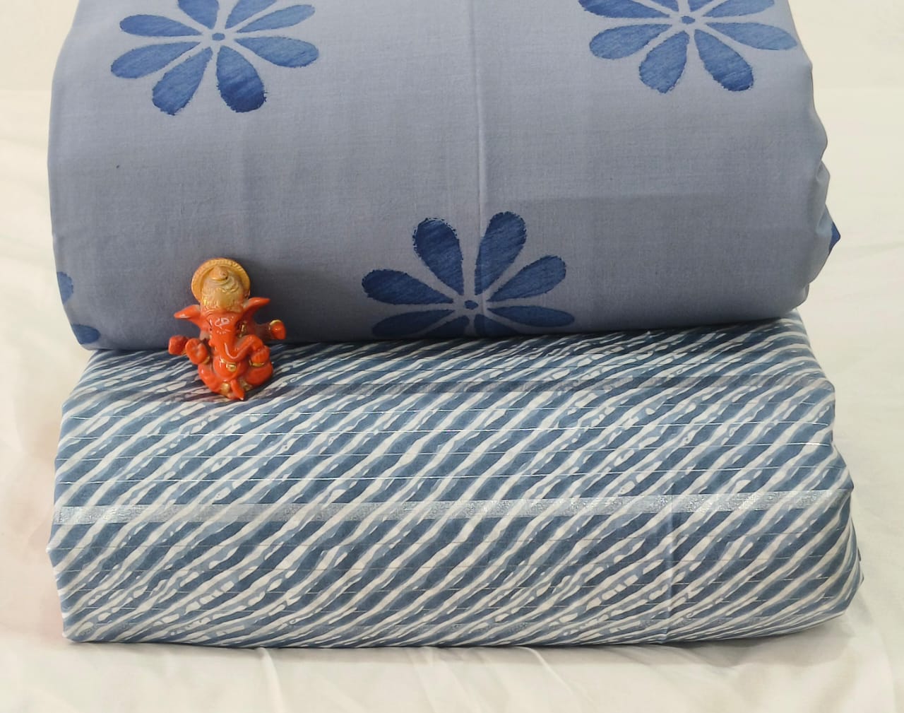 Pure cotton top and bottom set (2.5 mtr top, 2.5 mtr bottom)