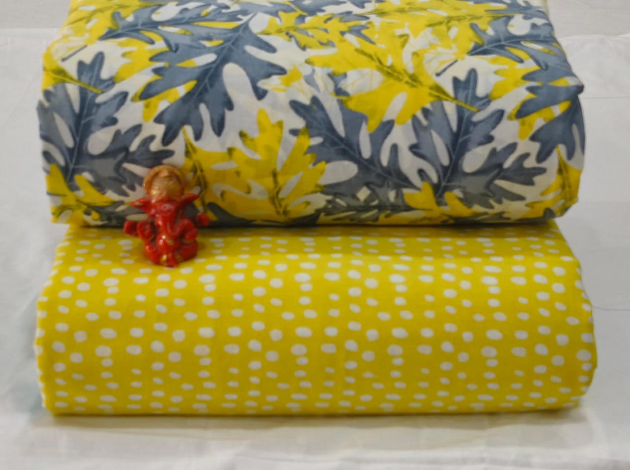 Pure cotton top and bottom set (2.5 mtr top, 2.5 mtr bottom)