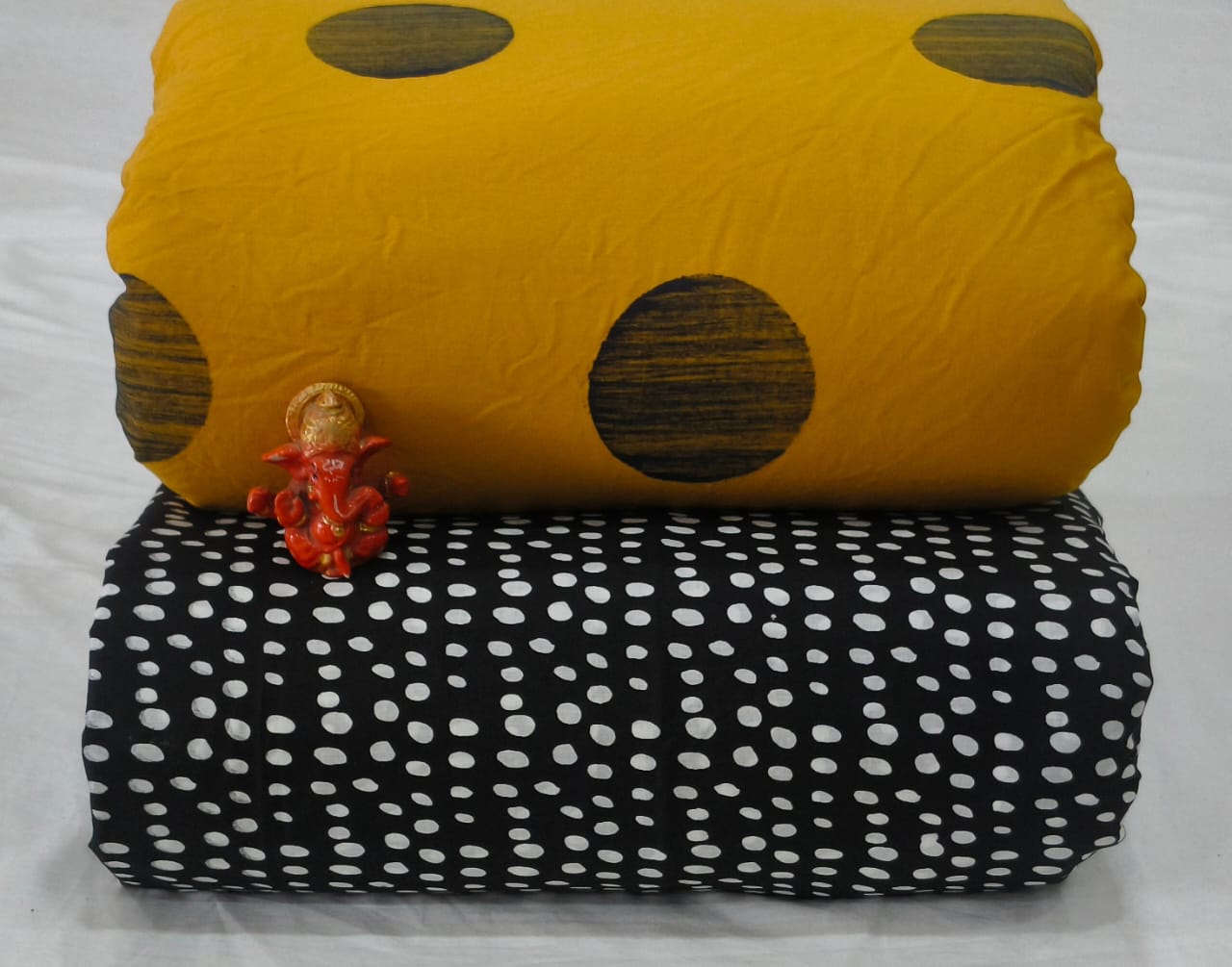 Pure cotton top and bottom set (2.5 mtr top, 2.5 mtr bottom)