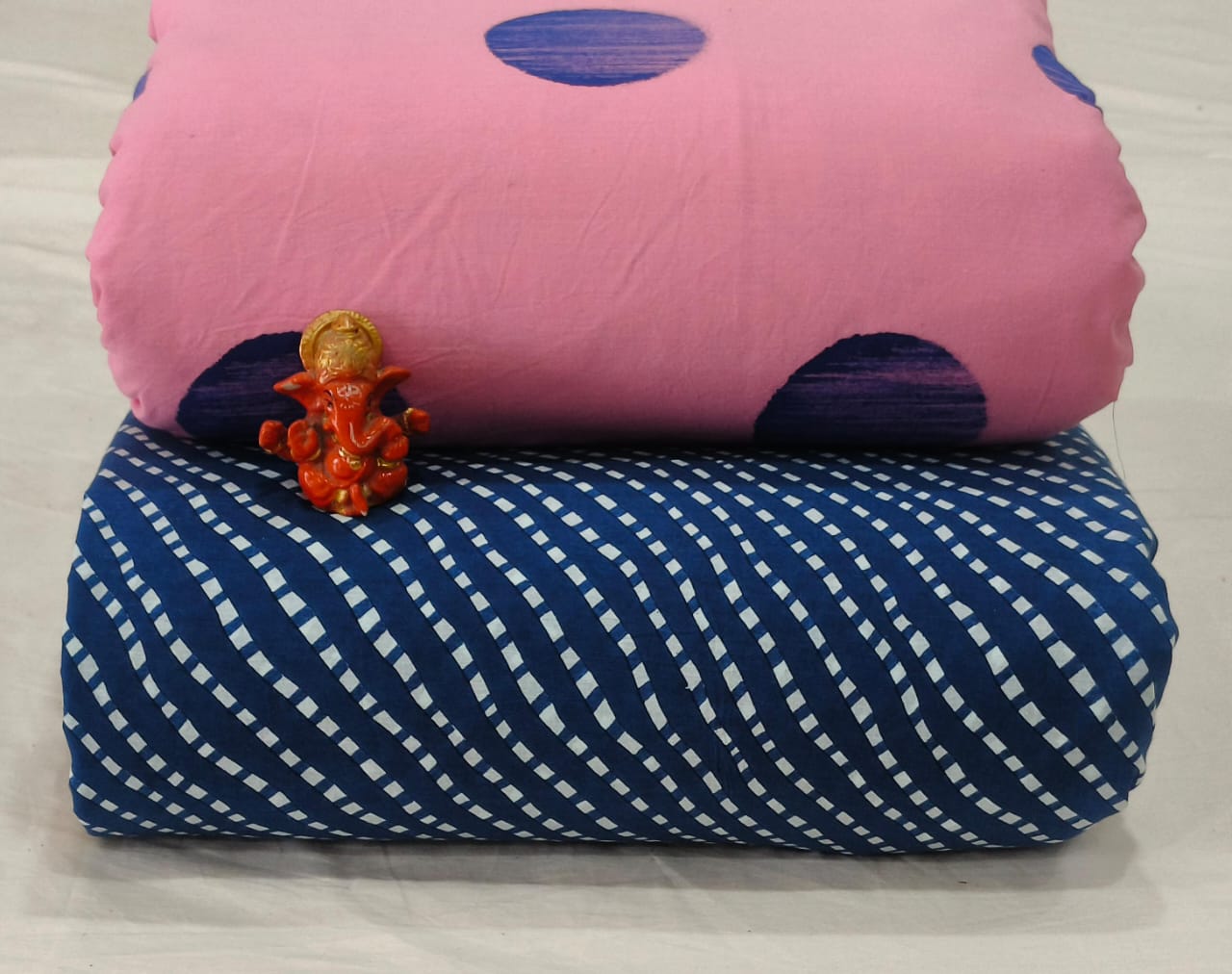 Pure cotton top and bottom set (2.5 mtr top, 2.5 mtr bottom)