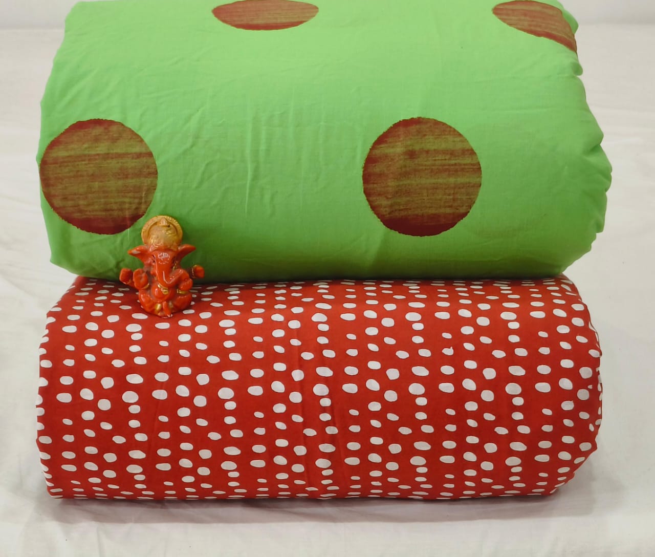 Pure cotton top and bottom set (2.5 mtr top, 2.5 mtr bottom)