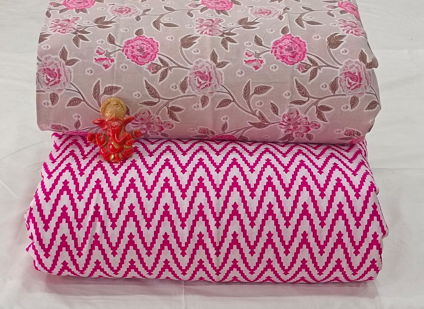 Pure cotton top and bottom set (2.5 mtr top, 2.5 mtr bottom)