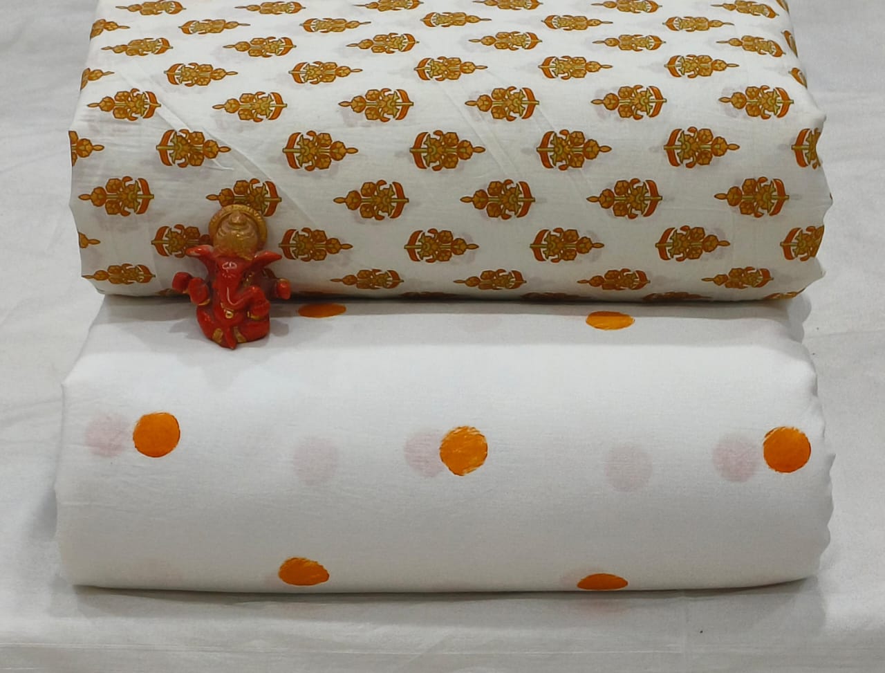 Pure cotton top and bottom set (2.5 mtr top, 2.5 mtr bottom)