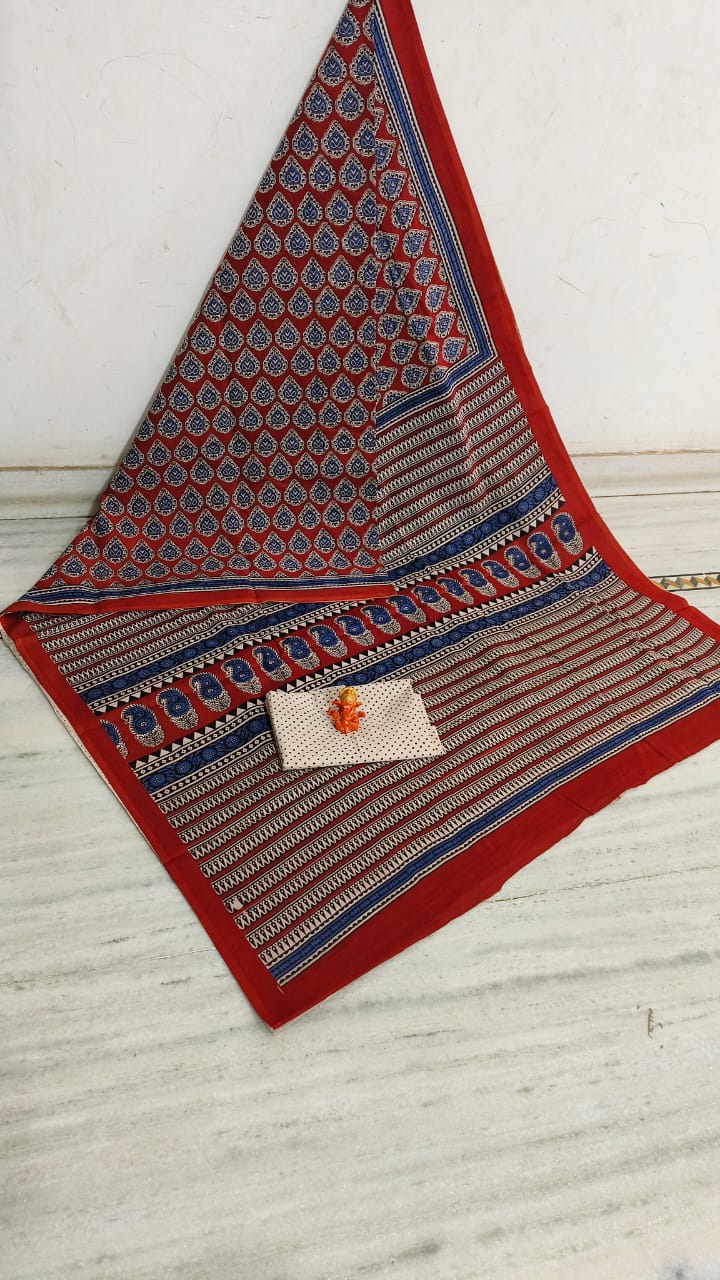 Beautiful Cotton printed saree With Blouse (Cotton saree Length 6.5 meter With Blouse)